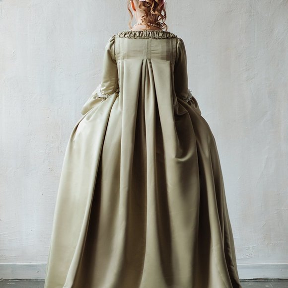 Robe a la Francais Rococo dress, 18th century Europe - Picture 2 of 14